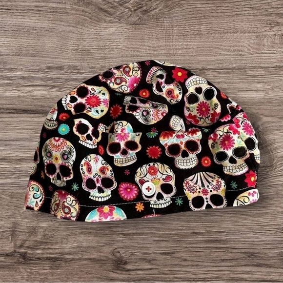 🆕 Woman’s “Sugar Sculls” Handmade Scull/Scrub Cap - Picture 7 of 14